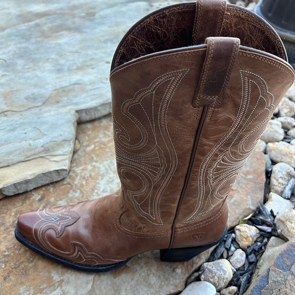 Cowboy Boots - Picture 2 of 6